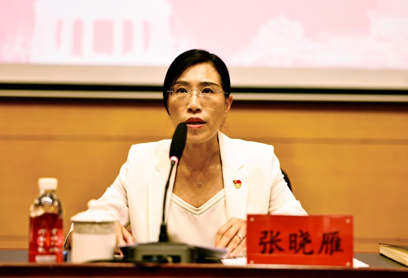 8、beat365正版唯一官方网站召开学习贯彻习近平新时代中国特色社会主义思想主题教育部署会议 (1)