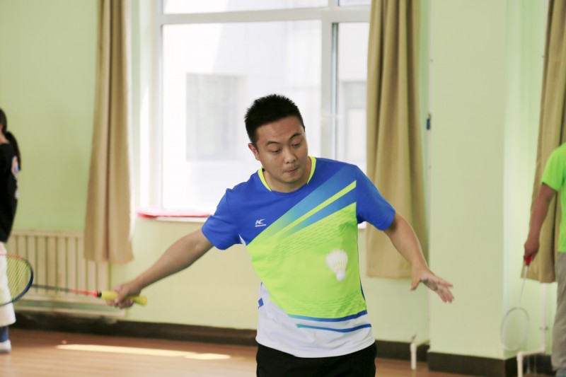 12、已发-学校新闻-组织部-学校工会举办迎端午共安康驻校教职工羽毛球比赛 (2)