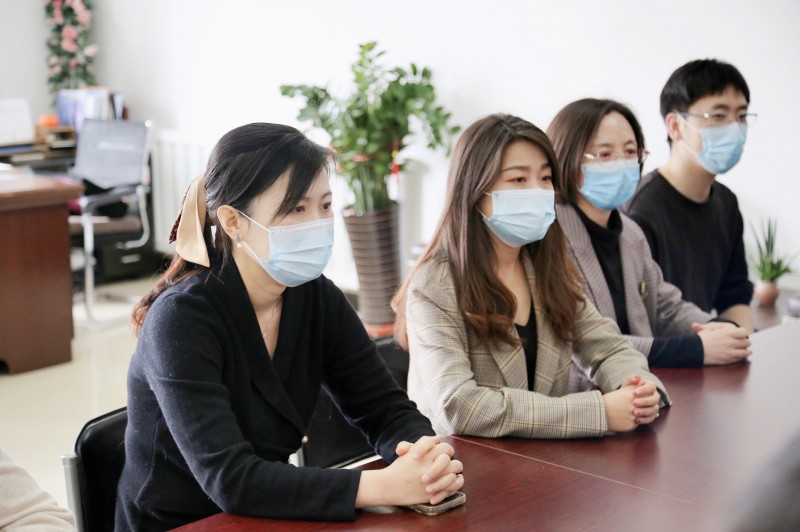 5、、已发-学校新闻-组织部-学校党政领导慰问住校值守教职工(4)