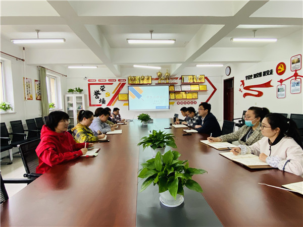 管理系召开学生工作阶段会议+2