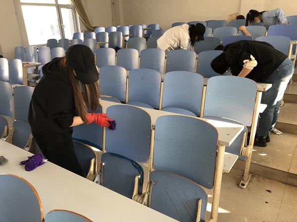 1机械系开展“劳动青春最美丽”主题劳动教育活动